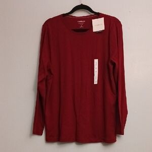 Croft&Barrow size 1X women's 100% cotton red long sleeve crewneck T-shirt.